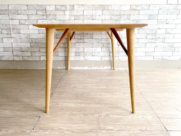 日進木工 Nissin ホワイトウッド WHITE WOOD WOT-680型 ダイニングテーブル オーク材×ウォールナット材 135cm 定価\168,300- ●