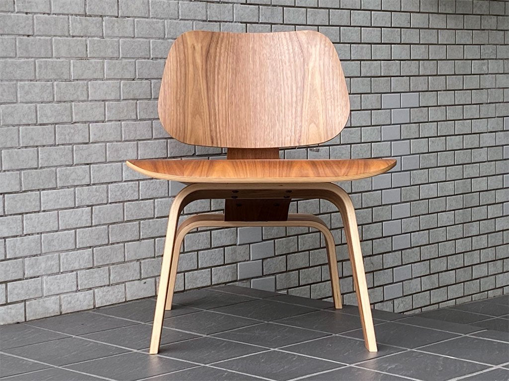 ハーマンミラー Herman Miller LCW ラウンジチェア ウッドレッグ Molded Plywood Lounge Chair ウォールナット C&Rイームズ ミッドセンチュリー ■