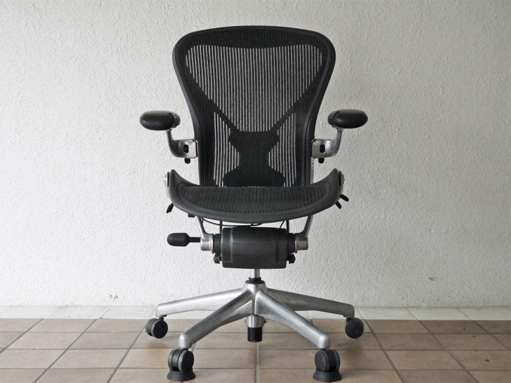 ハーマンミラー Herman Miller アーロンチェア Bサイズ ポスチャーフィット ポリッシュドアルミベース フル装備 ◇