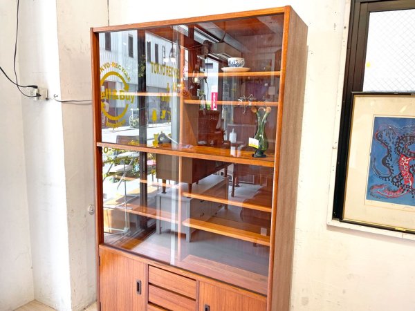 ジャパンビンテージ Japan Vintage チーク材 カップボード ブックシェルフ キャビネット ガラス扉 食器棚 飾り棚 本棚 北欧スタイル ★