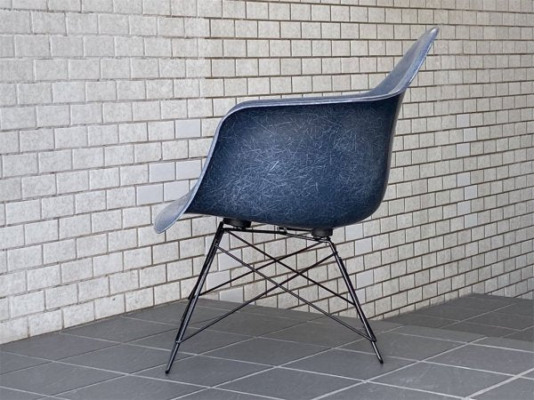 ハーマンミラー Herman Miller アームシェルチェア LAR 現行FRP製 ネイビー キャッツクレイドル ラウンジベース C&R イームズ ■