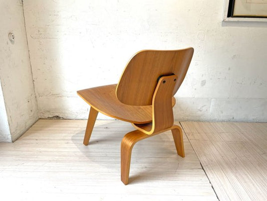 ハーマンミラー Herman Miller LCW ラウンジチェア ウッドレッグ Molded Plywood Lounge Chair ウォールナット C&Rイームズ ミッドセンチュリー★