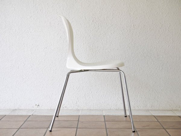 イデー IDEE ヨーンチェア YAWN CHAIR FRP製 ホワイト ダイニングチェア 廃盤品 岡嶌 要 デザイン B ◇