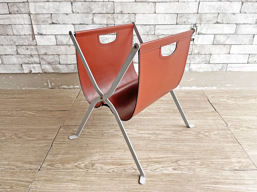 モダンスタイル Modern Style フォールディング マガジンラック レザー 本革 レッド スチール脚 アクタス ACTUS 取扱 参考価格￥17,850- ●
