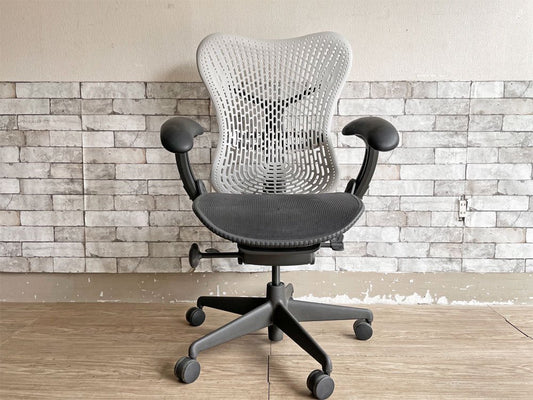 ハーマンミラー Herman Miller ミラチェア Mirra Chair アルパイン×グラファイトカラー メッシュシート デスクチェア スタジオ7.5 生産終了品 現状品 ●