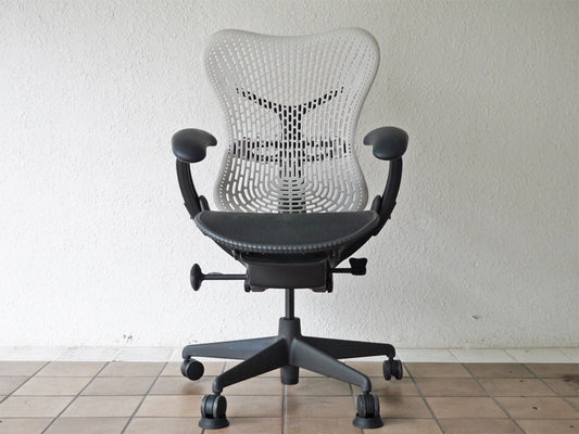 ハーマンミラー Herman Miller ミラチェア Mirra Chair アルパイン×グラファイトカラー スタジオ7.5 デスクチェア ◇