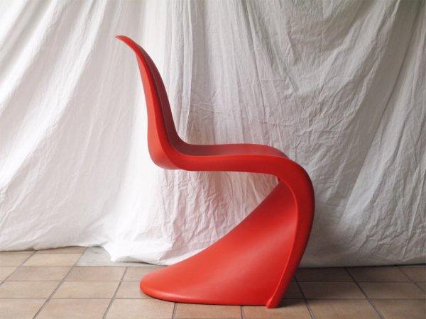 ヴィトラ vitra. パントンチェア Panton Chair レッド ヴェルナー・パントン Verner Panton スタッキングチェア ミッドセンチュリー スペースエイジ◇