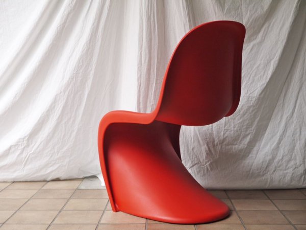 ヴィトラ vitra. パントンチェア Panton Chair レッド ヴェルナー・パントン Verner Panton スタッキングチェア ミッドセンチュリー スペースエイジ◇