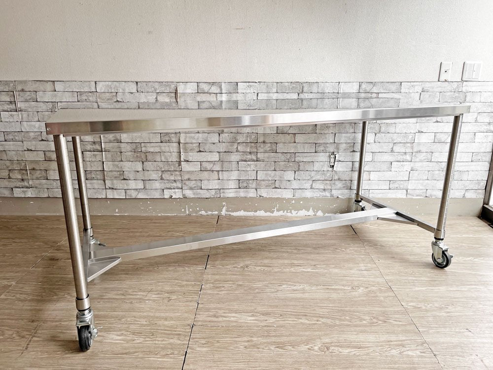 シンコー SINKO WHC-18075 ステンレス ワークテーブル 作業台 SUS430 キャスター付き アートスタイルマーケット 取扱 参考価格65,575円 ●