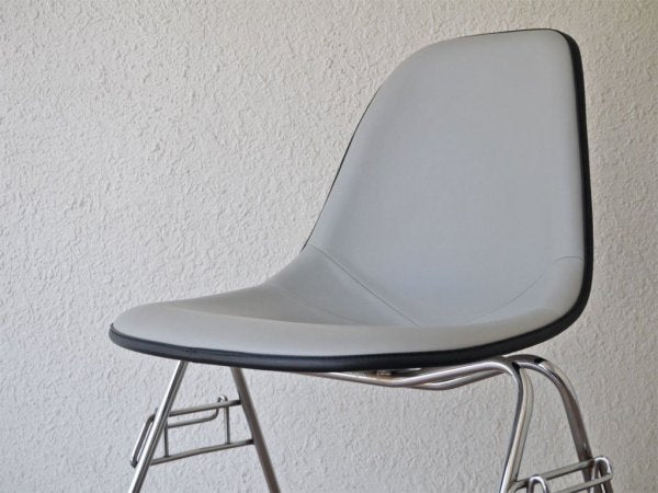 ハーマンミラー Herman Miller サイドシェルチェア ビンテージ FRP スタッキングベース PVCレザー グレー イームズ ミッドセンチュリー ◇