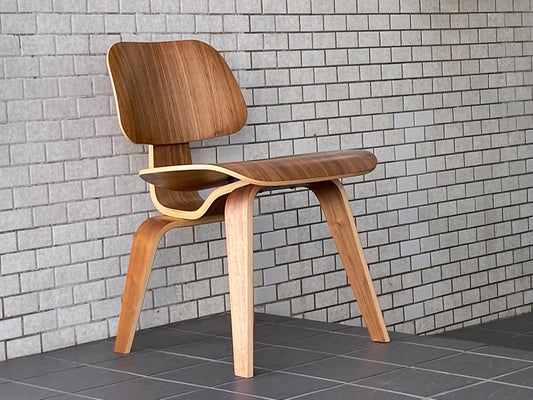 ハーマンミラー Herman Miller プライウッドダイニングチェア ウッドレッグ DCW Molded Plywood Dining Chair ウォールナット イームズ ミッドセンチュリー ■