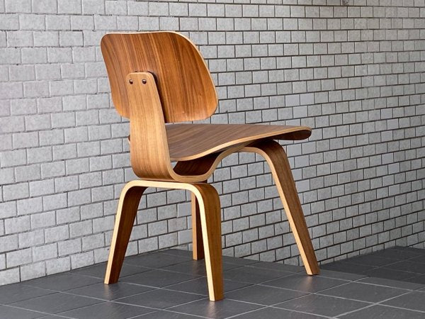 ハーマンミラー Herman Miller プライウッドダイニングチェア ウッドレッグ DCW Molded Plywood Dining Chair ウォールナット イームズ ミッドセンチュリー ■