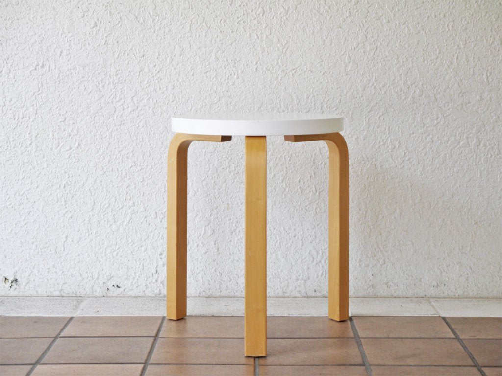 アルテック Artek スツール60 stool60 パイミオ 3本脚 80周年記念モデル ホワイトラッカー アルヴァ・アアルト 北欧家具 ◇