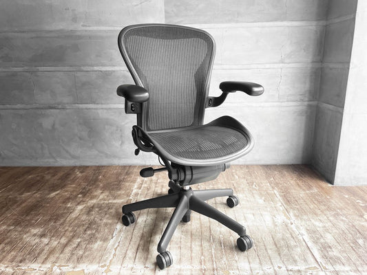 ハーマンミラー Herman Miller アーロンチェア Bサイズ フル装備 グラファイトベース デスクチェア オフィスチェア ジャンク 現状品 ♪