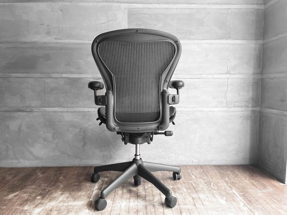 ハーマンミラー Herman Miller アーロンチェア Bサイズ フル装備 グラファイトベース デスクチェア オフィスチェア ジャンク 現状品 ♪