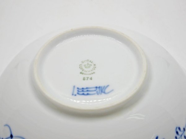 ロイヤルコペンハーゲン ROYAL COPENHAGEN ブルーフルーテッド ハーフレース ボウル Φ16cm デンマーク ●