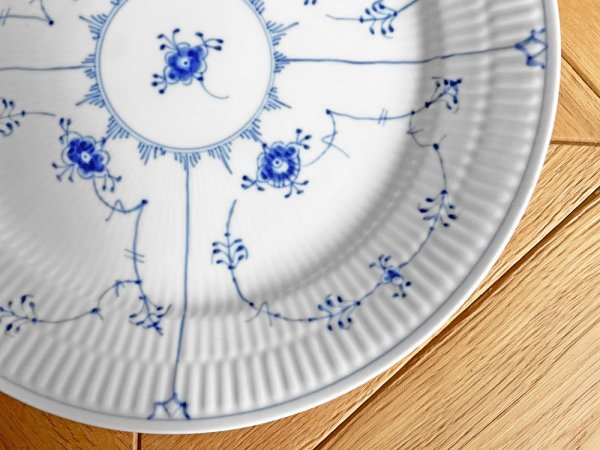 ロイヤルコペンハーゲン Royal Copenhagen ブルーフルーテッド プレイン Blue Fluted Plain プレート 25cm デンマーク 北欧食器 ♪