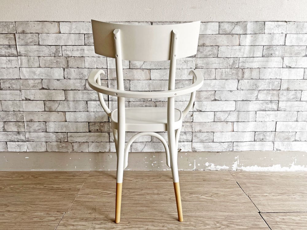 ゲブルダートーネットヴィエナ Gebruder Thonet Vienna GmbH Czech アームチェア ダイニングチェア ベントウッド 曲木 ブナ材 参考価格￥170,500- C ●