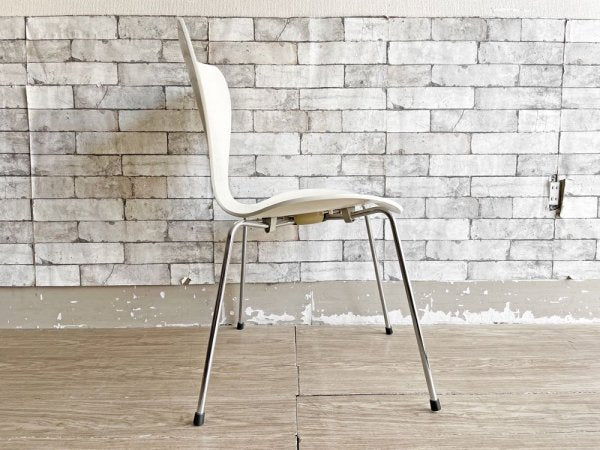 フリッツハンセン Fritz Hansen セブンチェア ダイニングチェア スタッキングチェア ラッカー仕上げ ホワイト 1996年製 アルネ・ヤコブセン デンマーク 北欧家具 A ●