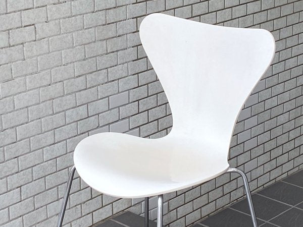 フリッツハンセン Fritz Hansen セブンチェア ホワイトラッカー アルネ・ヤコブセン スタッキングチェア 北欧家具 デンマーク C ■