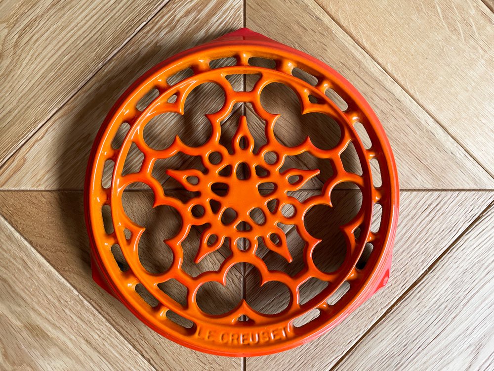 ルクルーゼ LE CREUSET ラウンドトリベット オレンジ Φ22cm 鍋敷き 鋳物 フランス 廃番 ♪