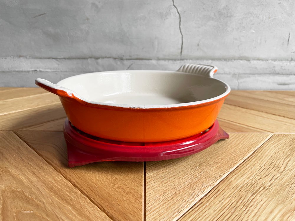 ルクルーゼ LE CREUSET ラウンドトリベット レッド Φ22cm 鍋敷き 鋳物 フランス 廃番 ♪