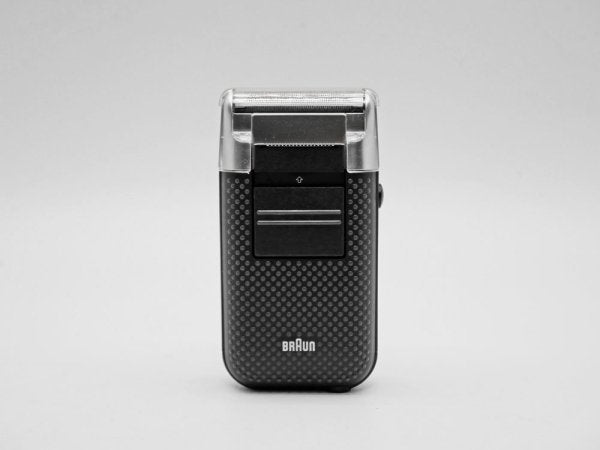 ブラウン BRAUN ミクロン micron 2000 電気シェーバー 剃刀 ブラック 交流式 箱付 ローランド・ウルマン Roland Ullmann 西ドイツ製 ドイツビンテージ ●