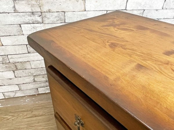 ヨーロピアンクラシカル European Classical 木製 ワイドチェスト 3段 抽斗計4杯 W104cm ビンテージスタイル 
 現状品 ●
