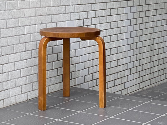 アルテック artek スツール60 Stool60 3本脚 バーチ材 ウォールナットステイン アルヴァ・アアルト 北欧家具 ■