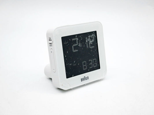 ブラウン BRAUN デジタルアラームクロック 卓上時計 BNC009-RC ホワイト 電波時計 箱付 未使用品 ドイツ ●