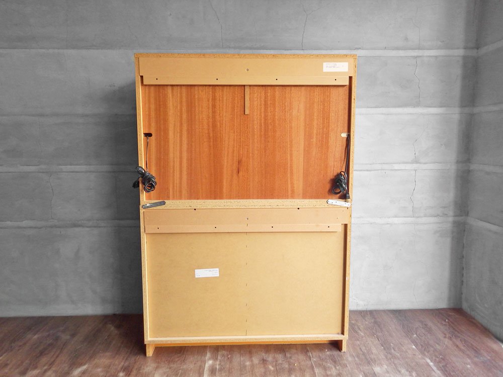 ハンメル hammel furniture ミストラル Mistral ガラスキャビネット 幅90  分割式 バックライト付 システム収納 店舗什器 デンマーク ♪