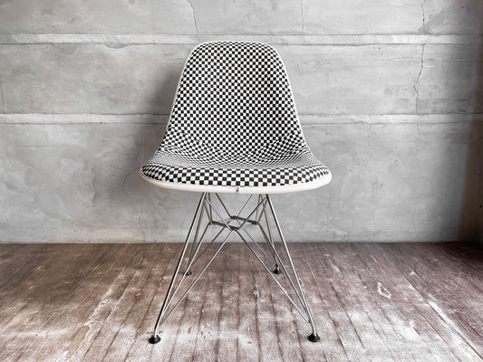 ハーマンミラー Herman Miller サイドシェルチェア ホワイト フォース 4th エッフェルベース FRP カバーイットオール付き maharam チェッカー モールホワイト イームズ♪