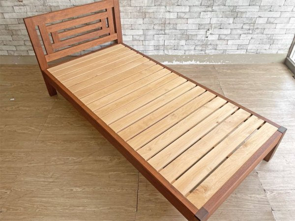 ウッドユウライクカンパニー WOOD YOU LIKE COMPANY エアリー ベッド AIRILY BED シングルサイズ ウォールナット無垢材 廃番 参考定価\227,850-●