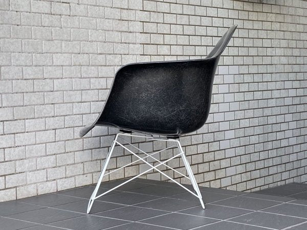 ハーマンミラー Herman Miller アームシェルチェア LAR 現行FRP製 ブラック キャッツクレイドル ラウンジベース C&R イームズ ■