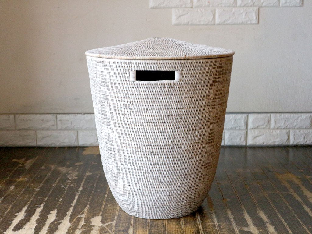 バオルジィ BAOLGI ランドリーバスケット フタ付 ラタン製 ホワイト フランス 定価￥43,450- カッシーナイクスシー Cassina ixc. 取扱 ◎
