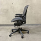 ハーマンミラー Herman Miller アーロンチェア Aeron リマスタード ライト Bサイズ グラファイト ポスチャーフィット 廃盤 美品 〓