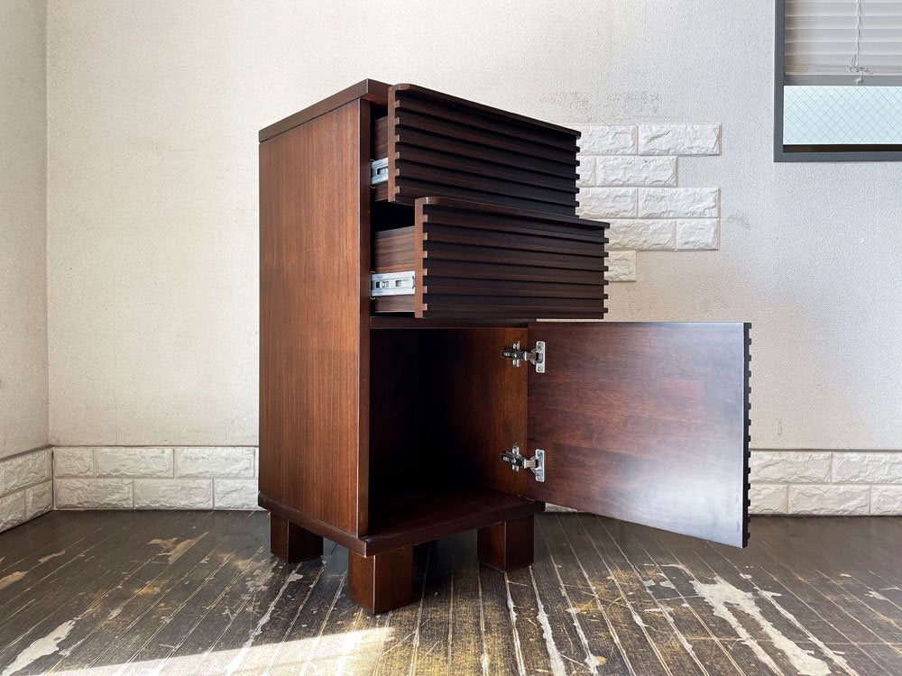 エーフラット a.flat ルーバー Louver cabinet v02 425L ローキャビネット 右開き扉 脚付 Ｈ86cm アジアンリゾートスタイル 定価￥78,551- ◎