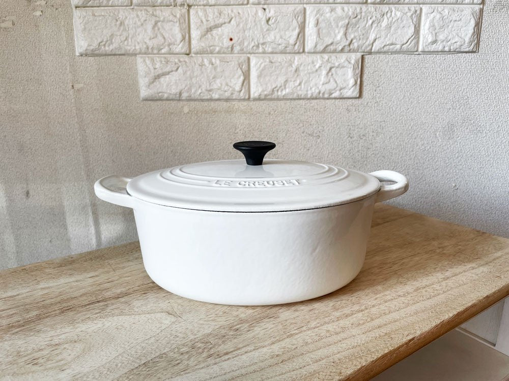 ルクルーゼ LE CREUSET ココットオーバル 25cm ホワイト 両手鍋 鋳物 フランス ◎