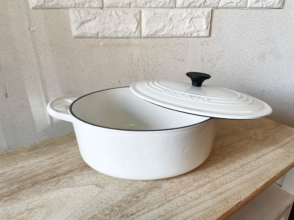 ルクルーゼ LE CREUSET ココットオーバル 25cm ホワイト 両手鍋 鋳物 フランス ◎