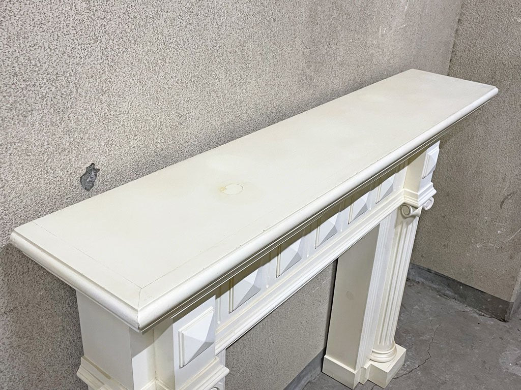 ヨーロピアンクラシカル マントルピース 暖炉枠 フレンチカントリー シャビーシック アンティーク調 ホワイト 〓