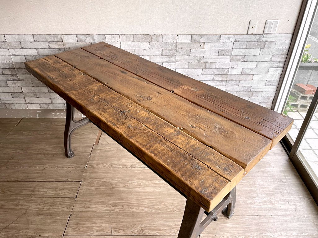 インダストリアルデザイン 古材×鋳鉄脚 古い木味のワークテーブル カウンターテーブル デスク W170×D69.5×H89.5cm 無垢材 アイアン 店舗什器 ビンテージ 工業系 ●