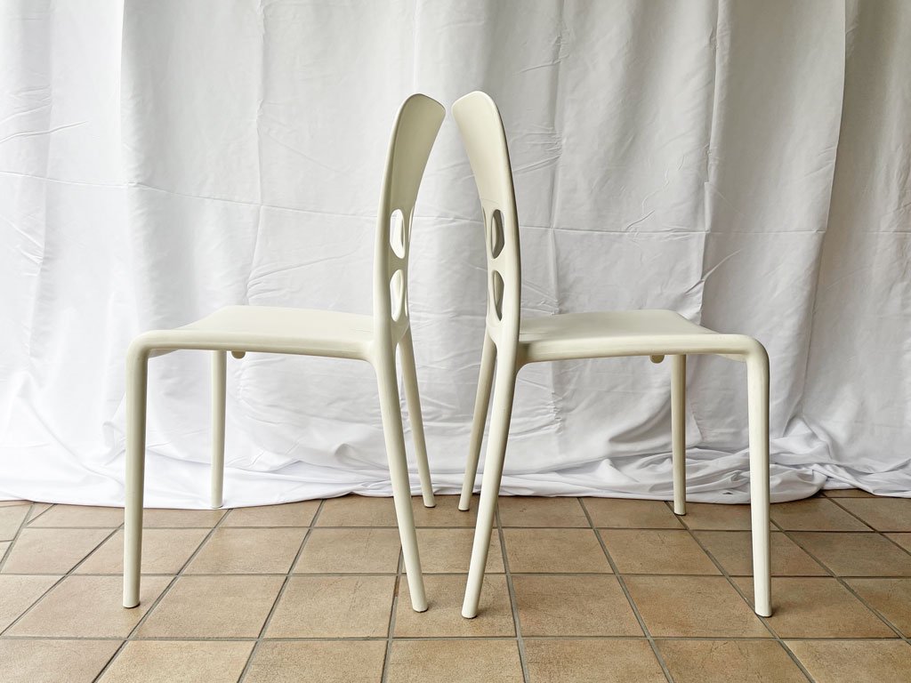 カリガリス Calligaris ネオンチェア NEON Chair スタッキングチェア 2脚セット ホワイト カフェスタイル 軽量 イタリア モダンデザイン ◇