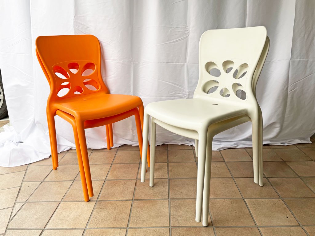 カリガリス Calligaris ネオンチェア NEON Chair スタッキングチェア 2脚セット ホワイト カフェスタイル 軽量 イタリア モダンデザイン ◇
