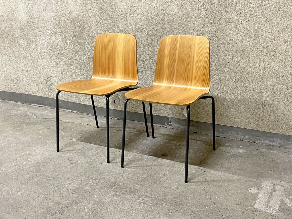 バイ インテリアズ by interiors エフシーチェア FC スタッキングチェア 福島産 杉材使用 2脚セット プライウッド 美品 〓