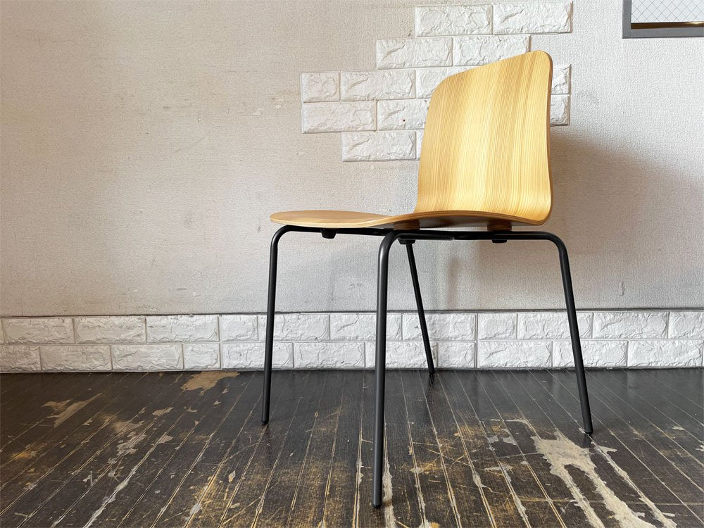 バイインテリアズ by interiors エフシーチェア FC ダイニングチェア スタッキングチェア 杉材 スチール脚 定価￥53,900- B ◎