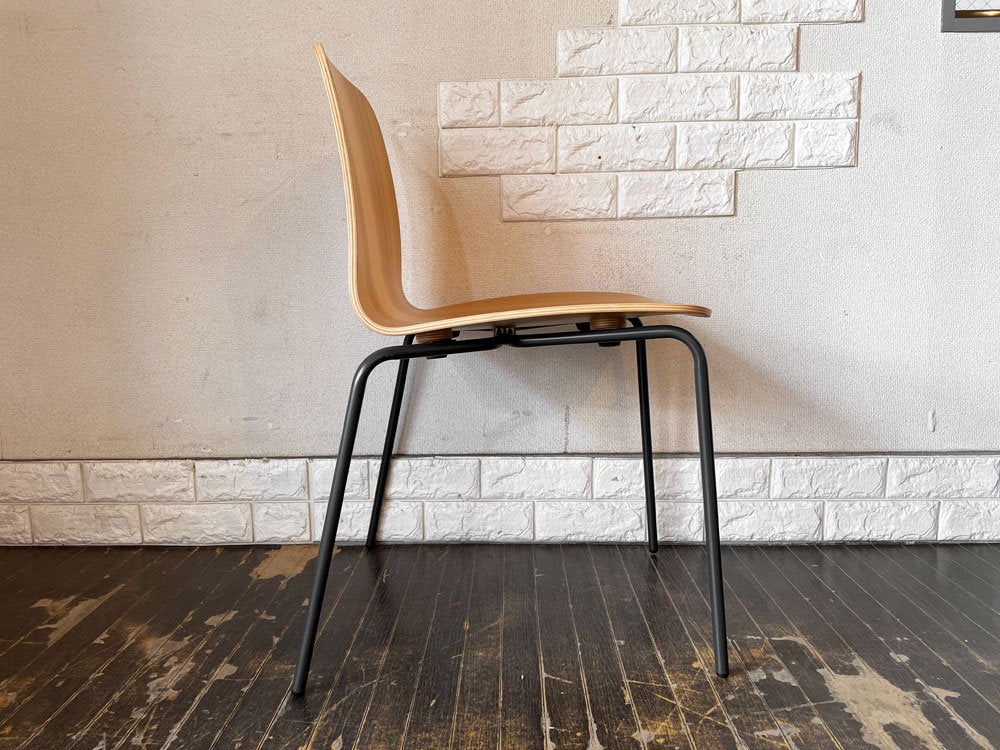 バイインテリアズ by interiors エフシーチェア FC ダイニングチェア スタッキングチェア 杉材 スチール脚 定価￥53,900- B ◎