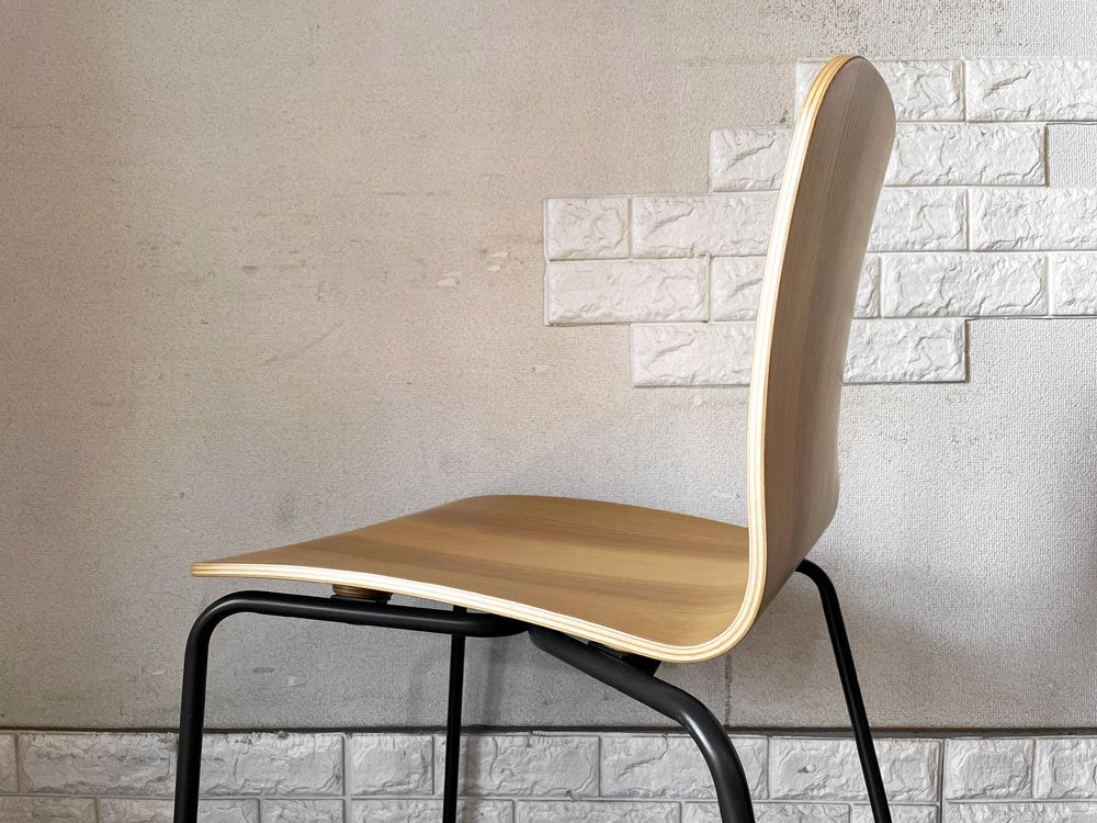 バイインテリアズ by interiors エフシーチェア FC ダイニングチェア スタッキングチェア 杉材 スチール脚 定価￥53,900- B ◎