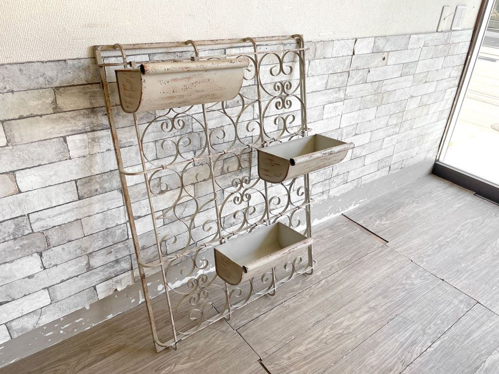 ビンテージスタイル Vintage Style アイアン 壁掛けプランター ペイント クラシカル シャビーシック テラス ガーデン ●