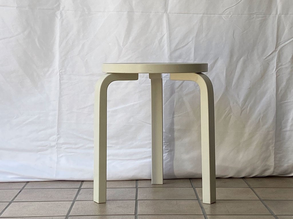 アルテック artek スツール60 Stool60 3本脚 バーチ材 オリーブリノリウム ストーンホワイト アルヴァ・アアルト 北欧家具 ◇