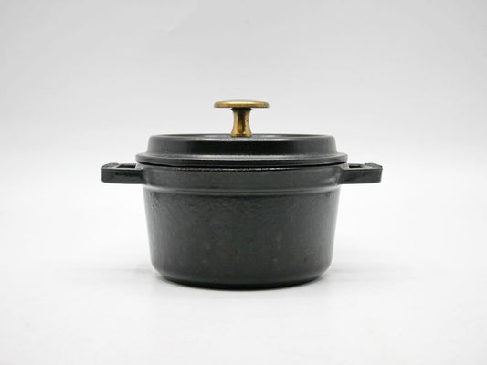 ストウブ STAUB ピコ ココット ラウンド 14cm ブラック 鋳鉄 両手鍋 ガス・IH・オーブン対応 フランス A ●